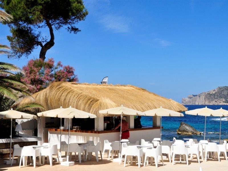 Fergus Style Cala Blanca Suites Santa Ponsa Exterior photo