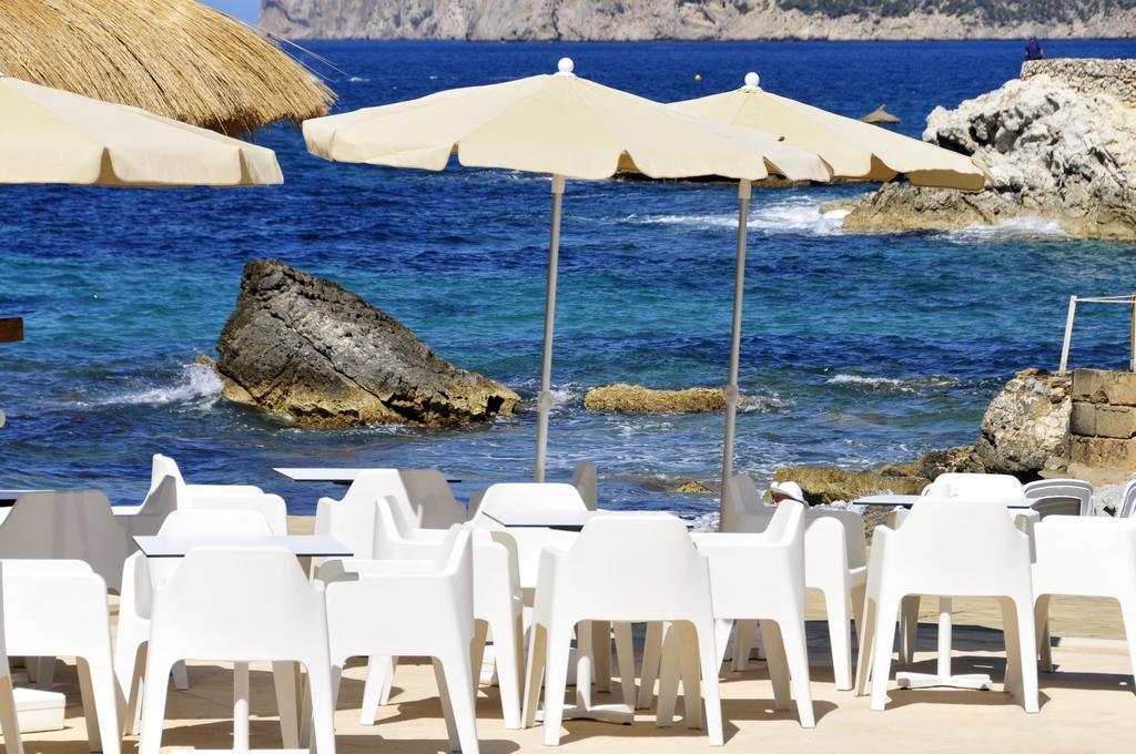 Fergus Style Cala Blanca Suites Santa Ponsa Exterior photo